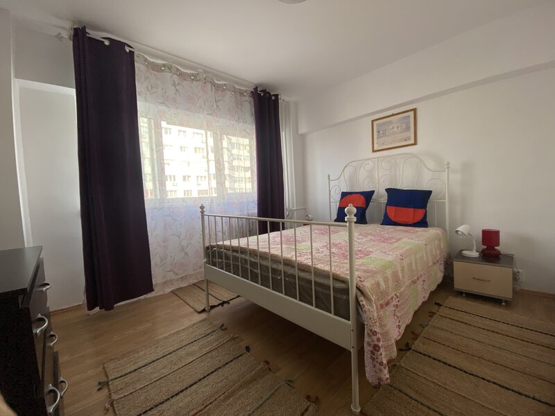 Titulescu, Ana Pan, curat, renovat, liber.