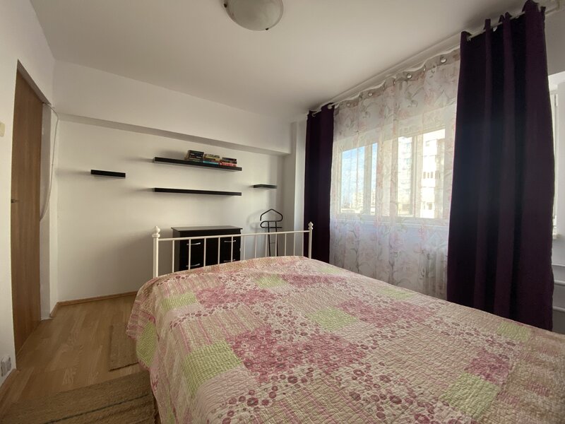 Titulescu, Ana Pan, curat, renovat, liber.