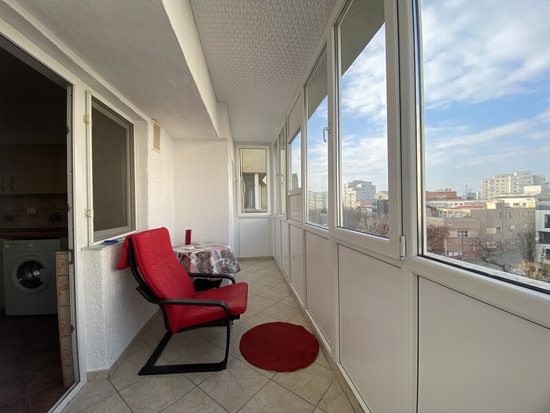 Titulescu, Ana Pan, curat, renovat, liber.